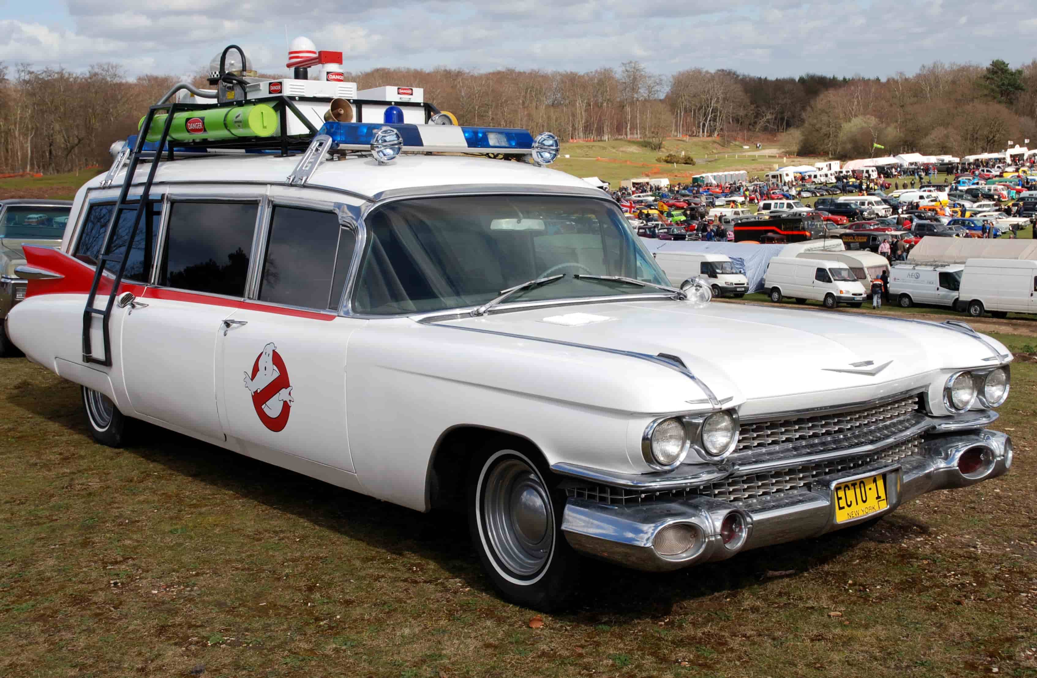 GHOSTBUSTERS’ 1959 CADILLAC MILLER-METEOR/ECTOMOBILE FRONT